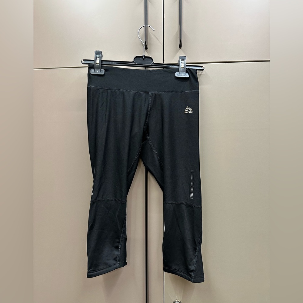 Workout Clothes Bundle- Xs - image 5